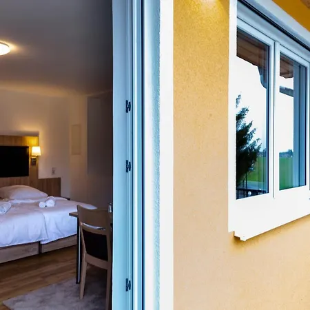 Zur Dachsbaude * Wandlitz